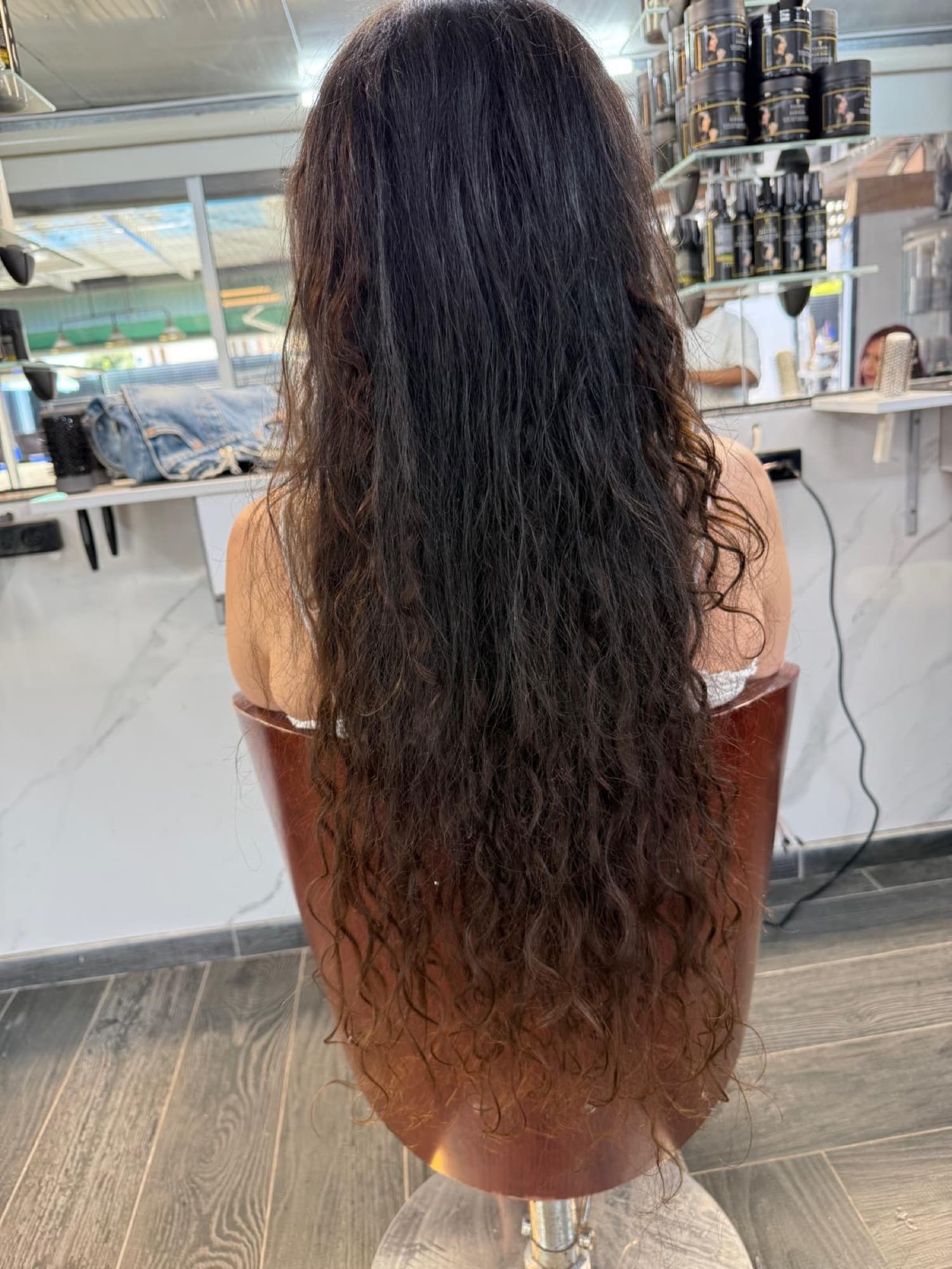 לפני — החלקה לשיער מתולתל וסמיך